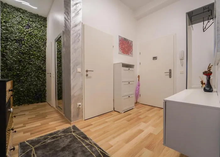 Gardenhill Апартаменти